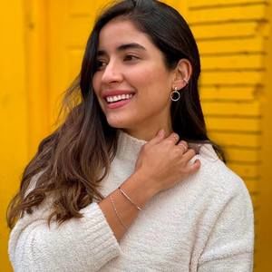 Meet your Posher, Steph Vinas